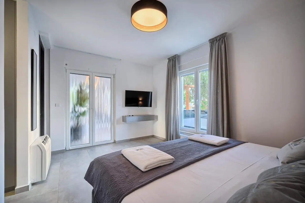 Liberty Living Apartments Split