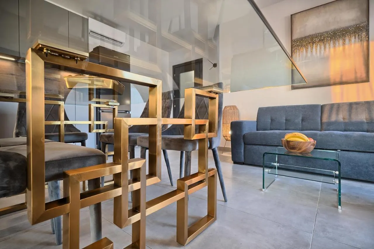 Liberty Living Apartments Split 0*,