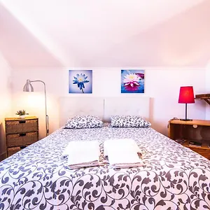 View Bairro Alto Apartment Lisbon