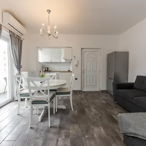 Appartement House Niko M With 6, Split